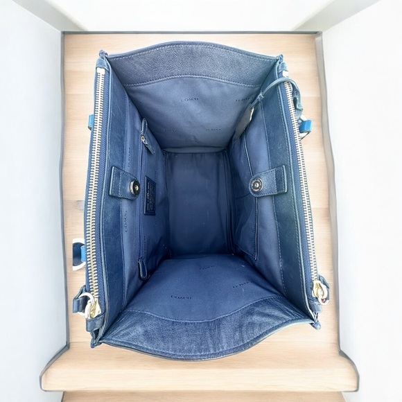 Coach Crosby Two Tone Blue Python Embossed and Leather Carryall Tote - Picture 4 of 10